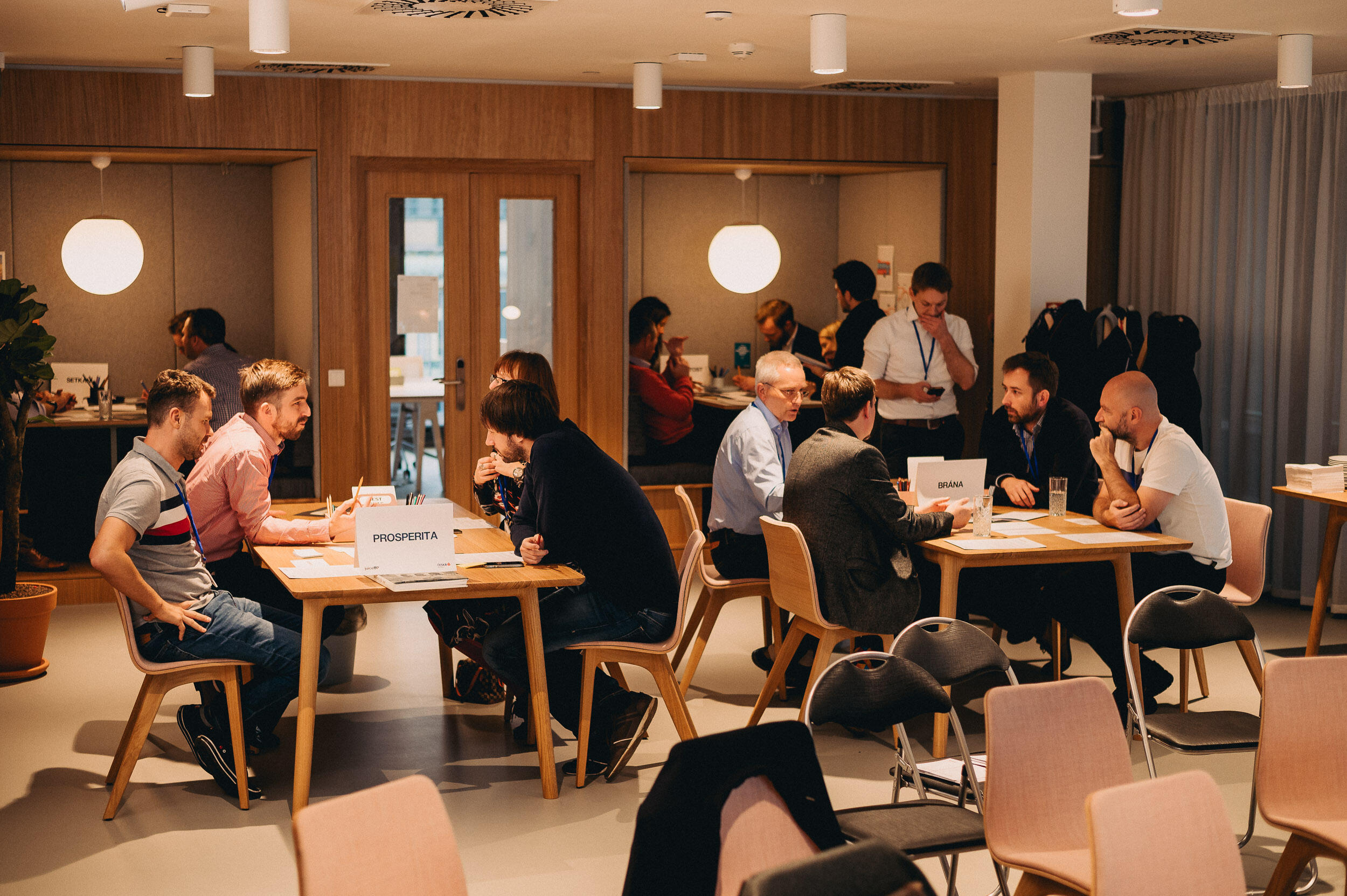How to tackle co-working in a corporation